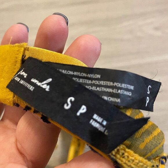 Out from Under UO nylon blend gold sheer velvet like triangle bra size small - Picture 5 of 6